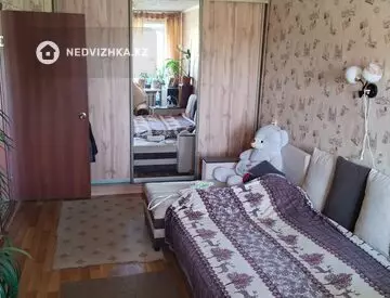 3-комнатная квартира, этаж 2 из 5, 59 м², миниатюра 12