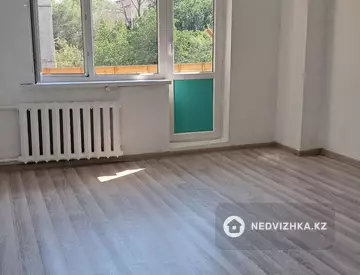 1-комнатная квартира, этаж 4 из 5, 38 м²
