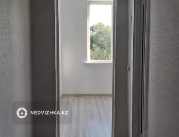 1-комнатная квартира, этаж 4 из 5, 38 м²
