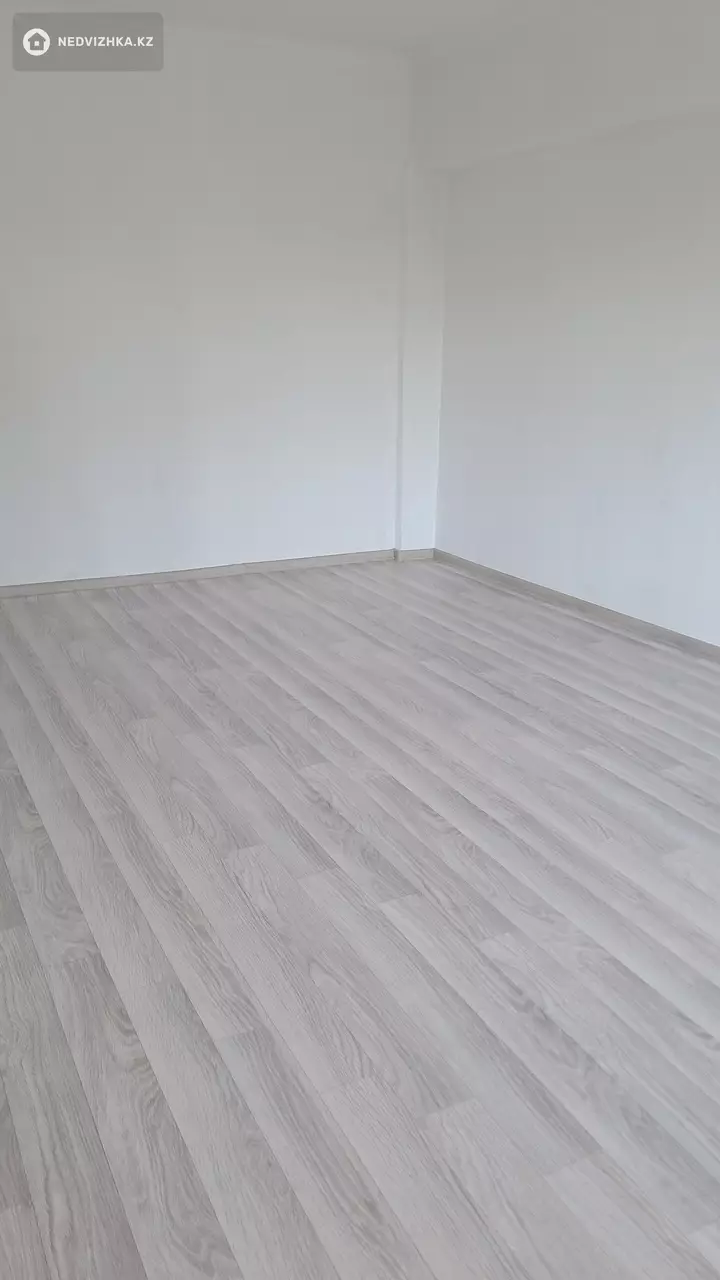 1-комнатная квартира, этаж 4 из 5, 38 м², фотография 4