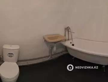 1-комнатная квартира, этаж 4 из 5, 38 м²