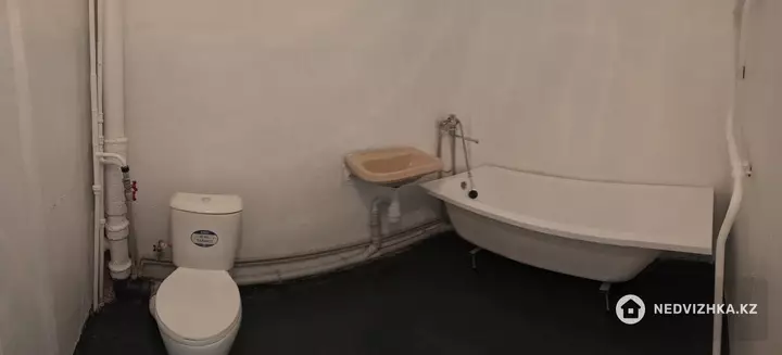 1-комнатная квартира, этаж 4 из 5, 38 м², фотография 5