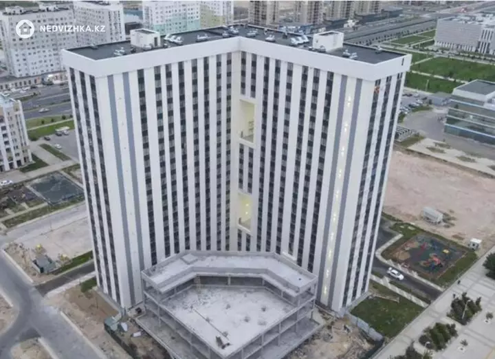 2-комнатная квартира, этаж 4 из 20, 73 м², Посуточно, фотография 4