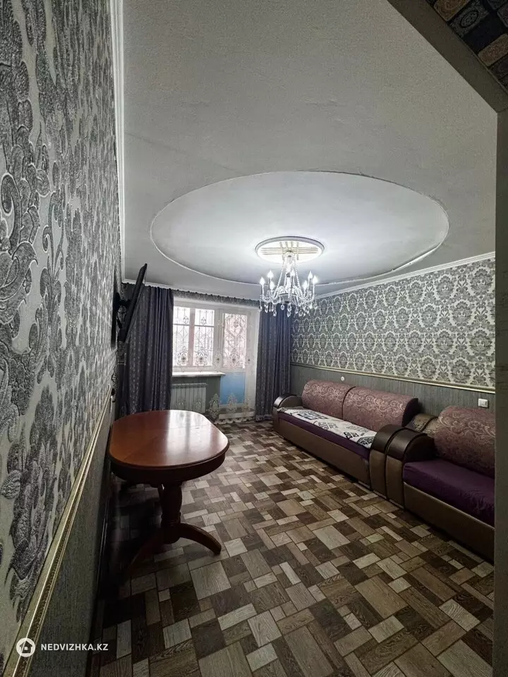3-комнатная квартира, этаж 2 из 5, 60 м², фотография 3