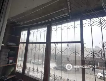 3-комнатная квартира, этаж 2 из 5, 60 м²