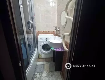 3-комнатная квартира, этаж 2 из 5, 60 м², миниатюра 10