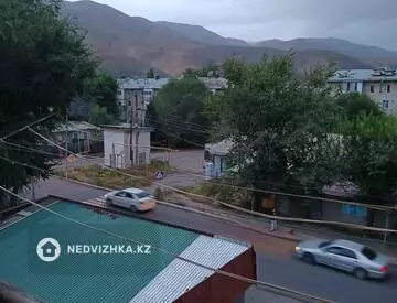 3-комнатная квартира, этаж 4 из 4, 51 м²
