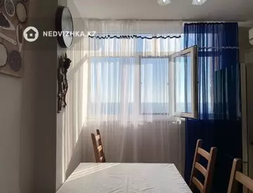 3-комнатная квартира, этаж 3 из 5, 69 м², Посуточно