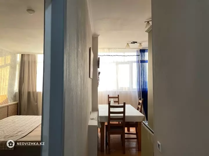 3-комнатная квартира, этаж 3 из 5, 69 м², Посуточно, фотография 5