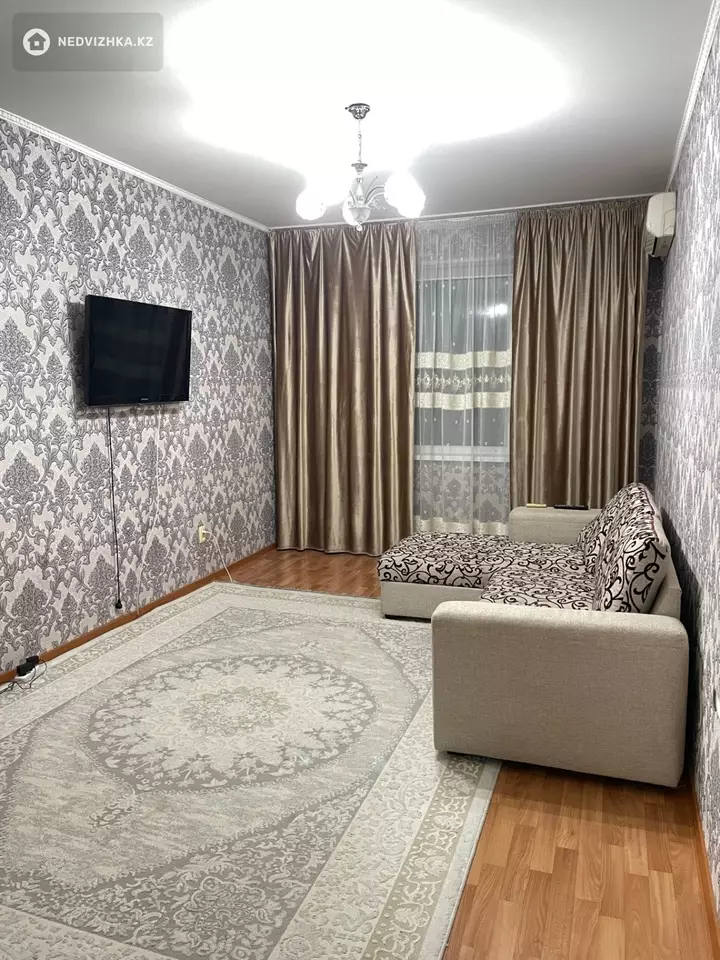 2-комнатная квартира, этаж 2 из 5, 56 м², Посуточно, фотография 2