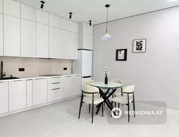 2-комнатная квартира, этаж 3 из 9, 64 м²