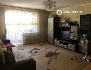 4-комнатная квартира, этаж 2 из 4, 97 м²