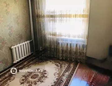 4-комнатная квартира, этаж 2 из 4, 97 м²