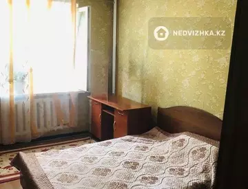 4-комнатная квартира, этаж 2 из 4, 97 м²
