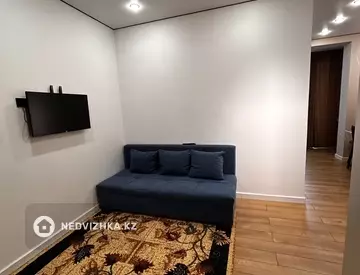 1-комнатная квартира, этаж 3 из 9, 40 м², Посуточно