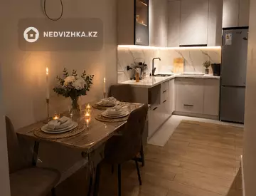 1-комнатная квартира, этаж 3 из 9, 40 м², Посуточно