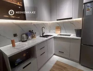 1-бөлмелі пәтер, қабат 3 барлық қабат саны 9, 40 м², Посуточно, 8-нобай