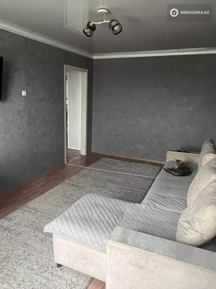 4-комнатная квартира, этаж 6 из 6, 87 м², фотография 3