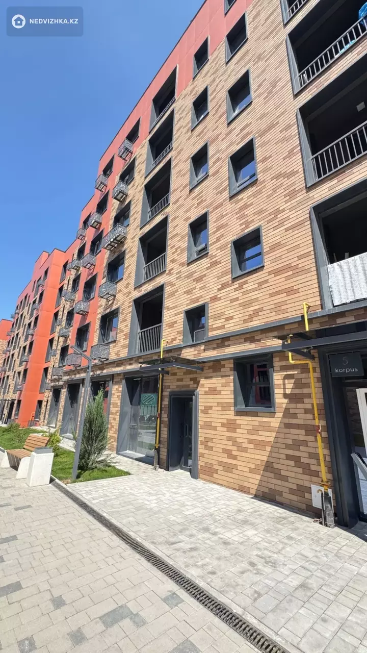 3-комнатная квартира, этаж 3 из 6, 50 м², фотография 2