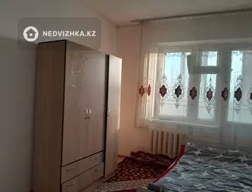 2-комнатная квартира, этаж 4 из 5, 43 м², На длительный срок