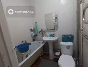1-комнатная квартира, этаж 3 из 5, 30 м²