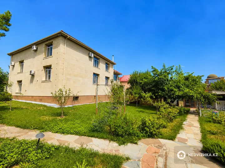 5-комнатный дом, 16 соток, 390 м², фотография 2