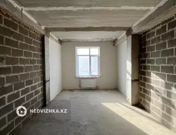 2-комнатная квартира, этаж 4 из 10, 82 м², миниатюра 7