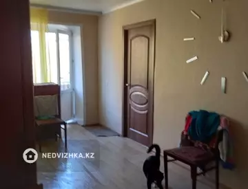 3-комнатная квартира, этаж 3 из 4, 55 м², миниатюра 6