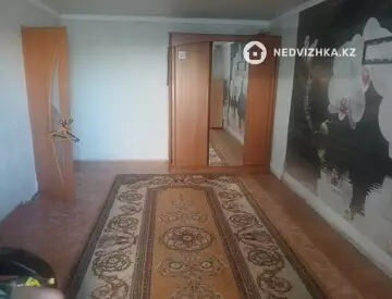 1-комнатная квартира, этаж 1 из 5, 32 м², На длительный срок