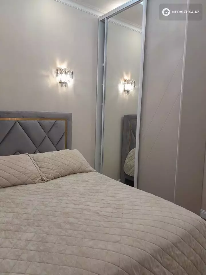 2-комнатная квартира, этаж 14 из 14, 51 м², Посуточно, фотография 4