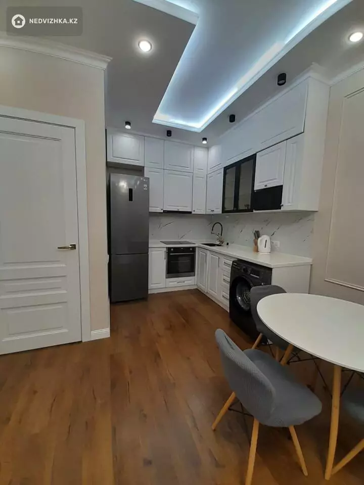 2-комнатная квартира, этаж 14 из 14, 51 м², Посуточно, фотография 5