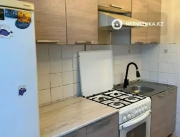 3-комнатная квартира, этаж 4 из 9, 68 м², миниатюра 3