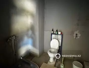 4-бөлмелі үй, 6 соттық, 182 м², 8-нобай