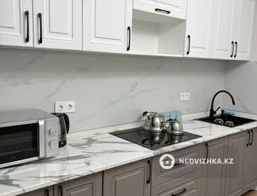 1-бөлмелі пәтер, қабат 10 барлық қабат саны 12, 38 м², Посуточно, 8-нобай