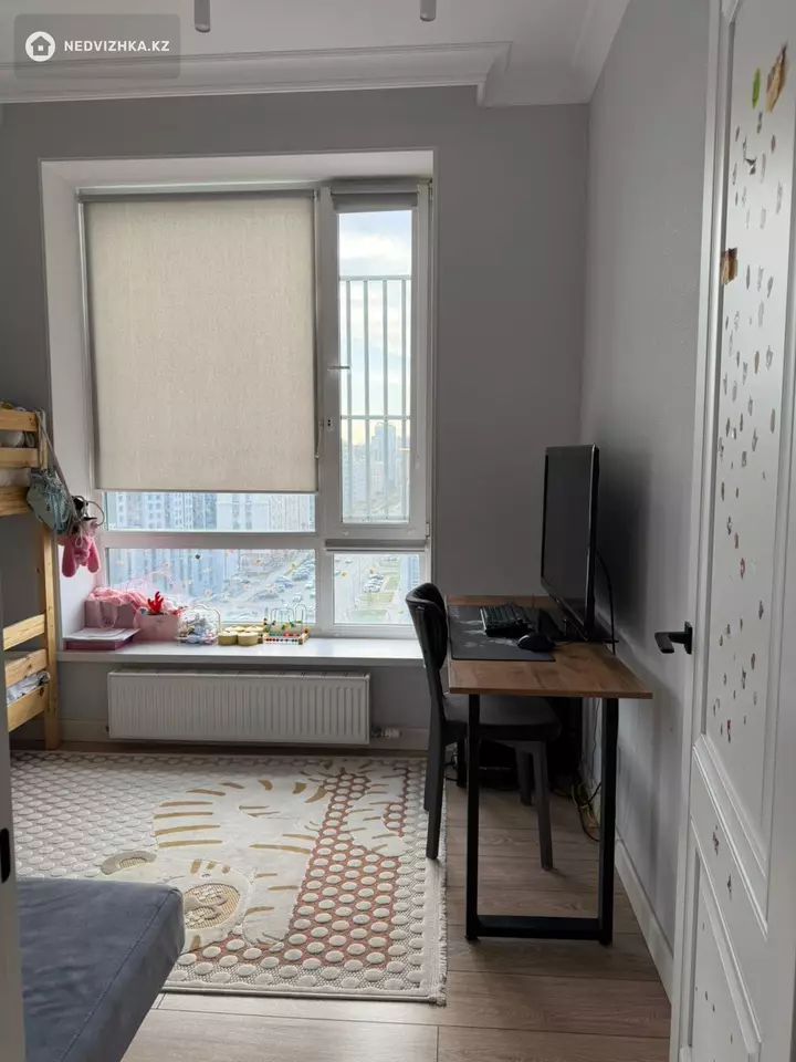 3-комнатная квартира, этаж 10 из 12, 65 м², 3-фотосурет
