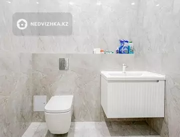 3-комнатная квартира, этаж 10 из 20, 110 м², На длительный срок, миниатюра 12