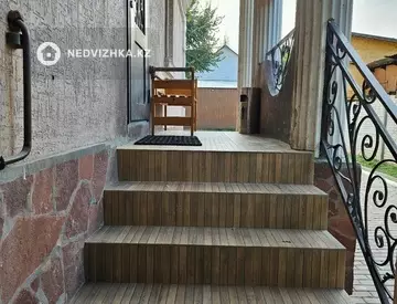 5-комнатный дом, 6 соток, 250 м², миниатюра 3