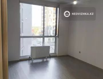 2-комнатная квартира, этаж 4 из 10, 61 м²