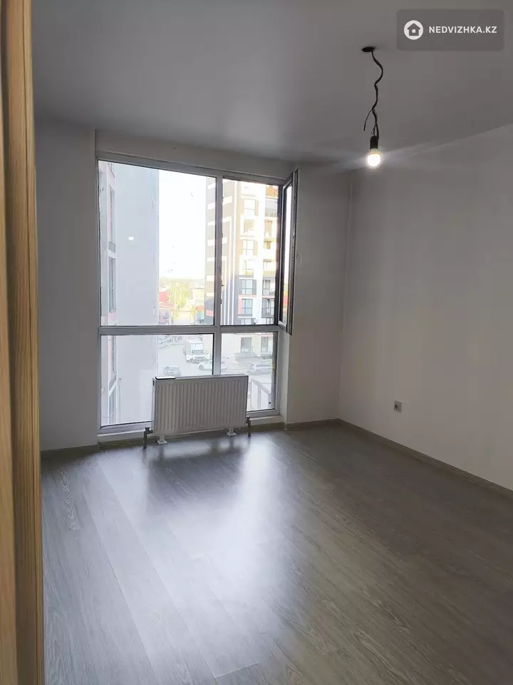 2-комнатная квартира, этаж 4 из 10, 61 м², фотография 5