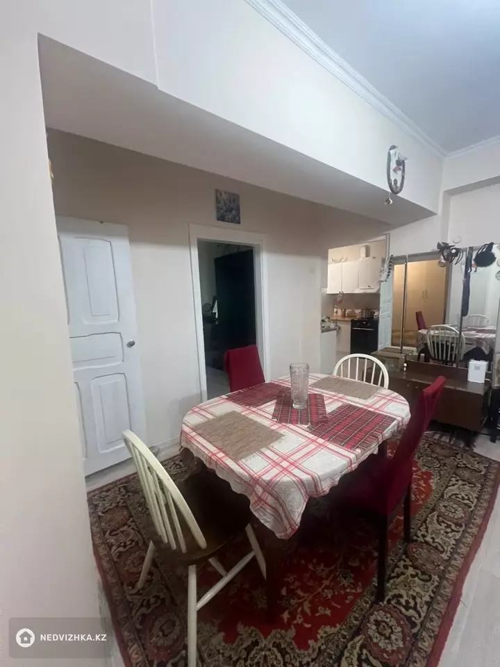 2-комнатная квартира, этаж 5 из 5, 64 м², фотография 5