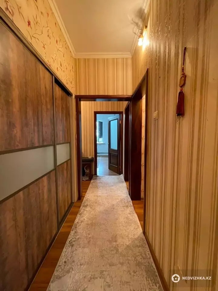 4-комнатная квартира, этаж 4 из 9, 92 м²