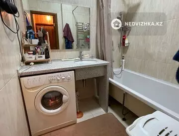 4-комнатная квартира, этаж 4 из 9, 92 м², миниатюра 2