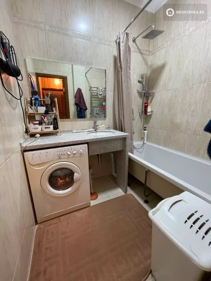 4-комнатная квартира, этаж 4 из 9, 92 м², фотография 2