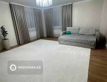 3-комнатная квартира, этаж 5 из 25, 127 м²