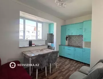 1-комнатная квартира, этаж 4 из 5, 48 м², На длительный срок, миниатюра 1