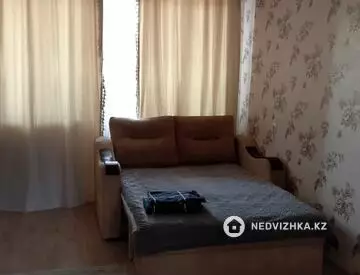 5-бөлмелі үй, 300 м², Посуточно, 7-нобай