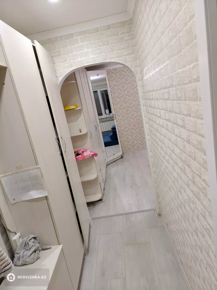 2-комнатная квартира, этаж 4 из 5, 289 м², На длительный срок, фотография 2