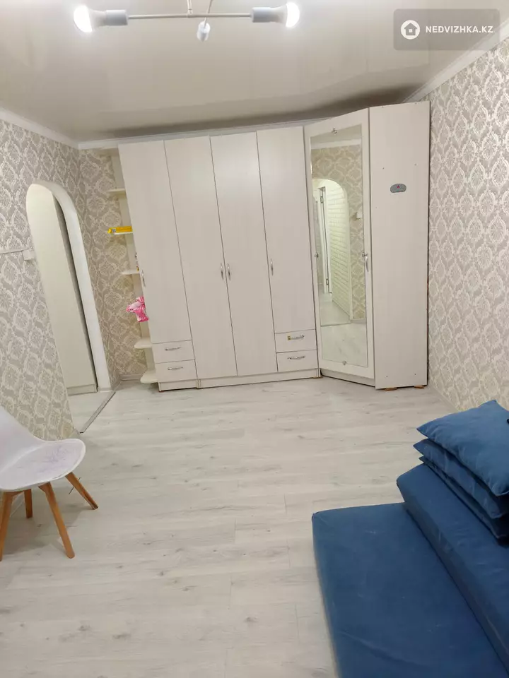 2-комнатная квартира, этаж 4 из 5, 289 м², На длительный срок, фотография 4