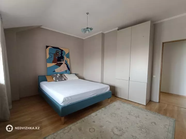 2-комнатная квартира, этаж 6 из 6, 64 м², фотография 2