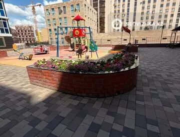 1-комнатная квартира, этаж 4 из 5, 38 м²